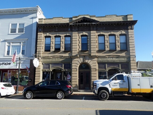 13 N Main St in Middleboro, MA - Building Photo - Building Photo