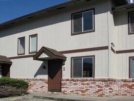 1609003 in Grants Pass, OR - Building Photo