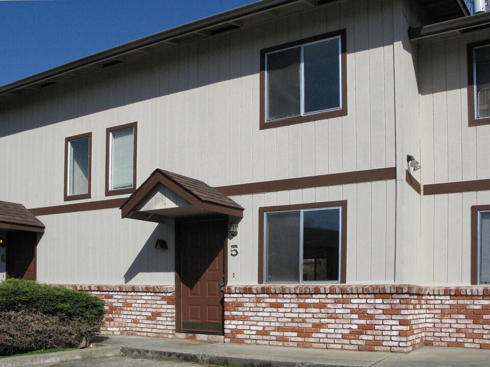 1609003 in Grants Pass, OR - Foto de edificio