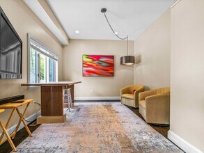 2 Benjamin Pl in Brookline, MA - Building Photo - Building Photo