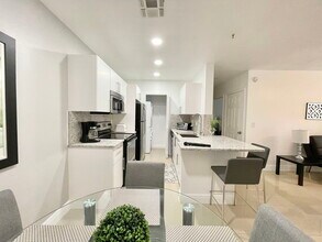 4368 S Kirkman Rd in Orlando, FL - Building Photo - Building Photo