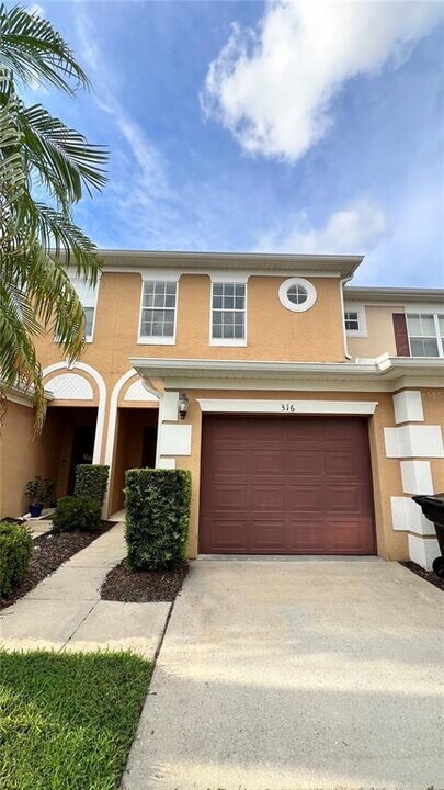 316 Chelsea Dr in Davenport, FL - Building Photo