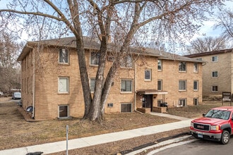 Minnehaha Apartments in St. Paul, MN - Building Photo - Building Photo