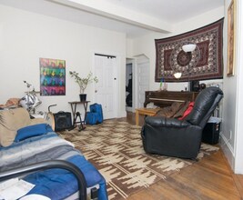 14 Quint Ave in Boston, MA - Building Photo - Building Photo