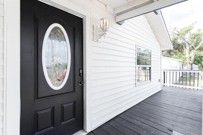 4317 E Regnas Ave in Tampa, FL - Building Photo - Building Photo