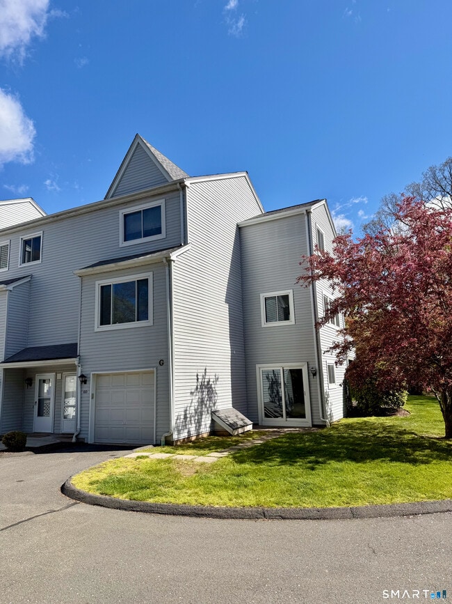 69 Northwest Dr