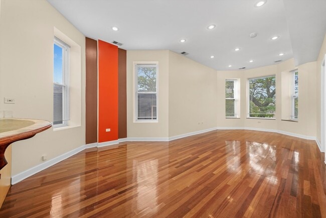 1923 S Kedzie Ave in Chicago, IL - Building Photo - Building Photo