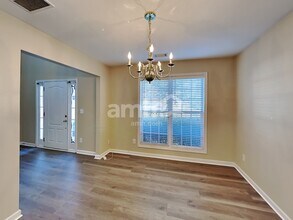 6483 Grand Hickory Dr in Braselton, GA - Foto de edificio - Building Photo