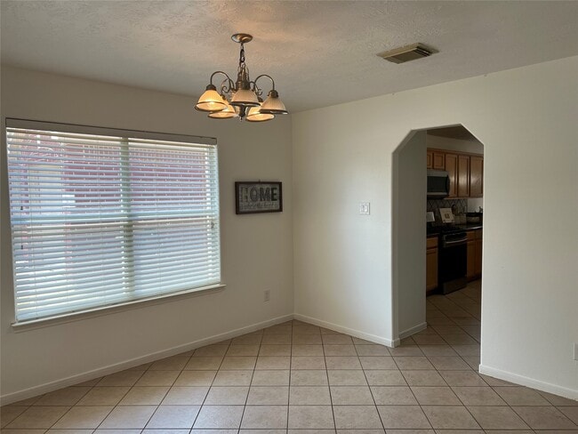 410 Hurstshire Bend
