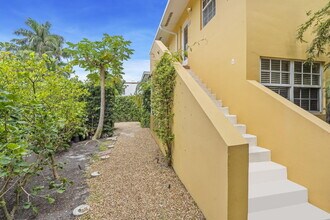 223 Park Ave in Palm Beach, FL - Building Photo - Building Photo