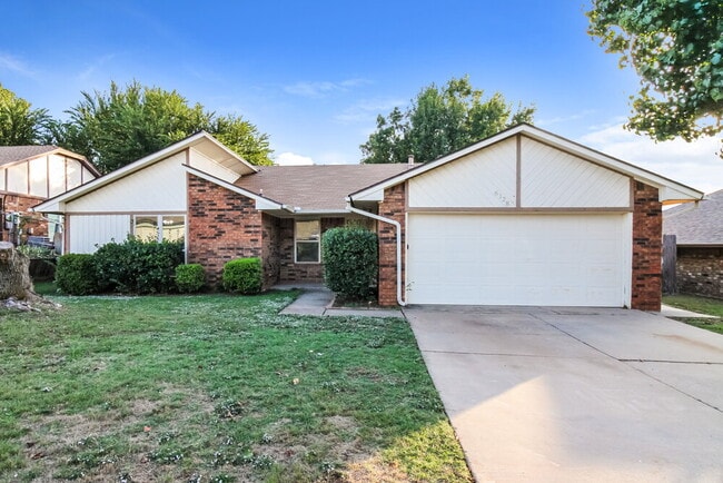 property at 6128 SE 55th St