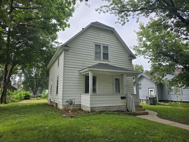 property at 833 Dawson St