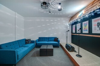 2807 Delaware Ave in Nashville, TN - Foto de edificio - Building Photo