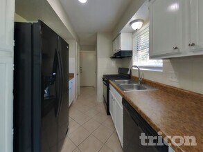 7519 Lobera Dr in Houston, TX - Building Photo - Building Photo