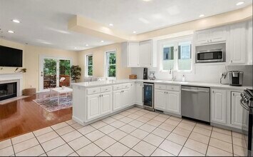 33 Furbush Rd in Boston, MA - Building Photo - Building Photo