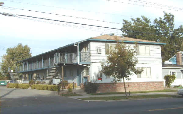 2230 34th St in Sacramento, CA - Foto de edificio - Building Photo