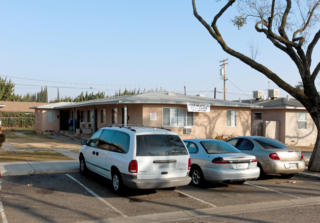 Petty Manor in Ceres, CA - Foto de edificio - Building Photo