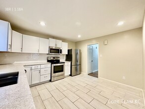 629 E Meyer Blvd in Kansas City, MO - Building Photo - Building Photo