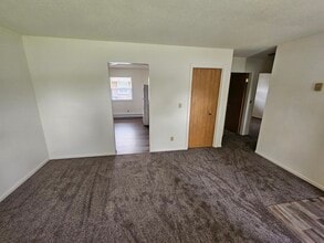 1621 Blanchard Ave, Unit 1621 in Findlay, OH - Foto de edificio - Building Photo