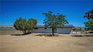 55827 Mountain View Trail in Yucca Valley, CA - Building Photo - Building Photo