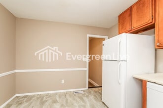 2407 Phoenix Dr in Greensboro, NC - Building Photo - Building Photo