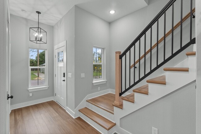 706 N F St in Pensacola, FL - Building Photo - Building Photo