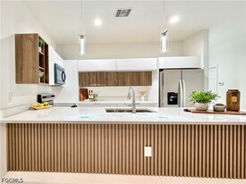 767 Crystal Ave in Lehigh Acres, FL - Building Photo