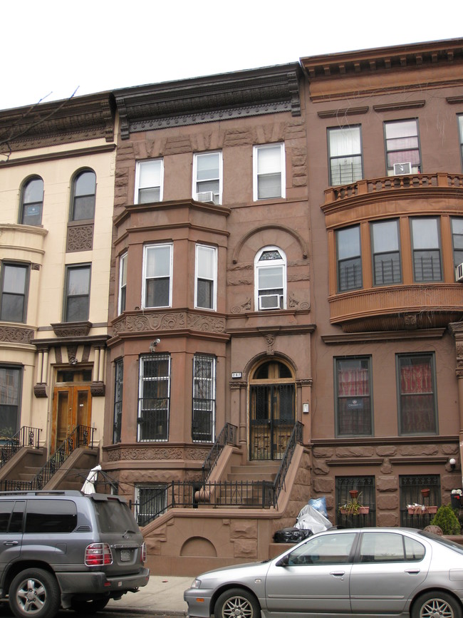 267 Hancock St