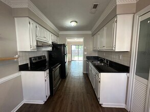 2023 Candlelight Dr in Chesapeake, VA - Building Photo - Building Photo