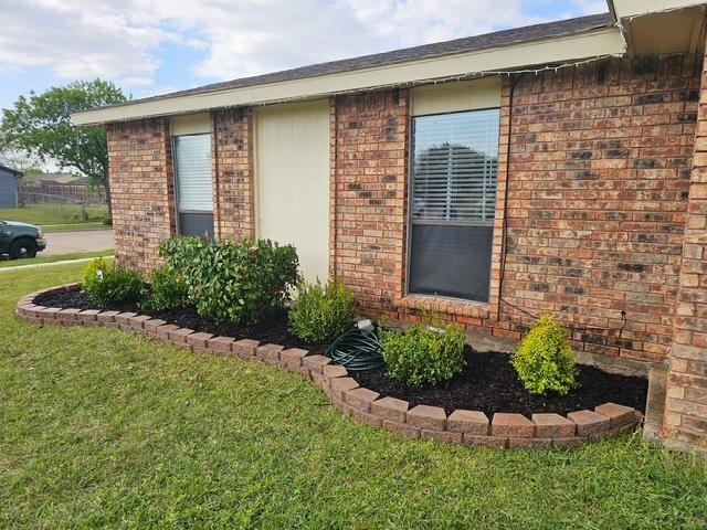 property at 5500 Ragan Dr