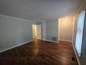 2214 Daley Rd in Chapel Hill, NC - Building Photo - Building Photo