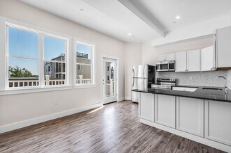 465 E 8th St in Boston, MA - Building Photo - Building Photo