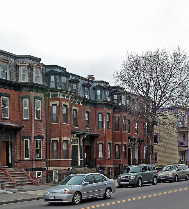 100 Pleasant St in Dorchester, MA - Building Photo - Building Photo