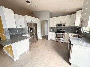 15430 SW 143rd Terrace in Miami, FL - Building Photo - Building Photo