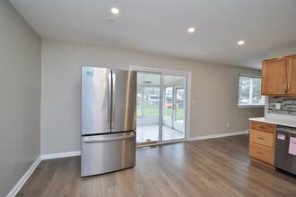 7073 Monongahela Dr in Cincinnati, OH - Building Photo - Building Photo