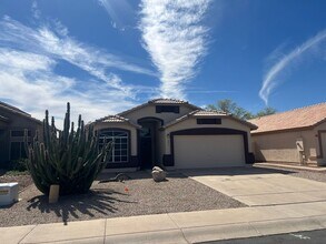 697 W Golden St in Gilbert, AZ - Building Photo - Building Photo