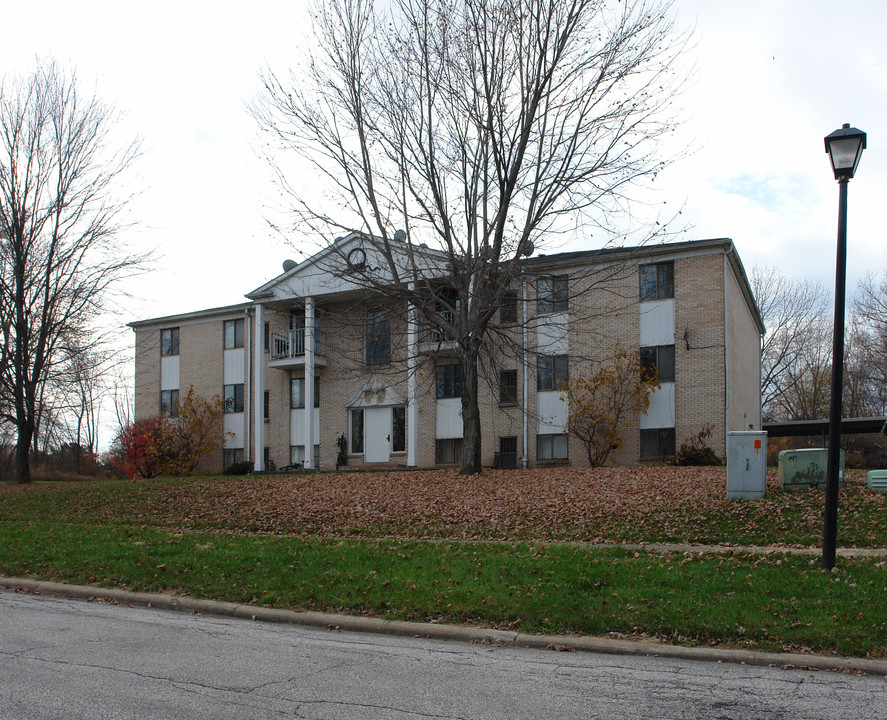 1252 Harvard Dr in Warren, OH - Foto de edificio