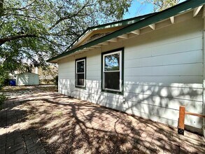 2309 Devonshire Dr in Austin, TX - Building Photo - Building Photo