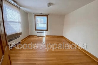 116 Cumberland Ct in Pikeville, KY - Building Photo - Building Photo