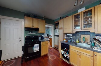 68 Allston St, Unit 1 in Cambridge, MA - Foto de edificio - Building Photo