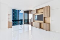 851 NE 1st Ave, Unit 3409 in Miami, FL - Foto de edificio - Building Photo