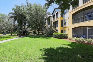 11521 Villa Grand in Ft. Myers, FL - Building Photo