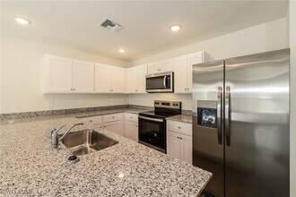 3702 NW 48th St in Cape Coral, FL - Building Photo - Building Photo
