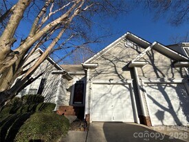12026 Cheviott Hill Ln in Charlotte, NC - Building Photo