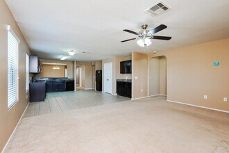 21370 Beacon Springs Lane in Katy, TX - Foto de edificio - Building Photo