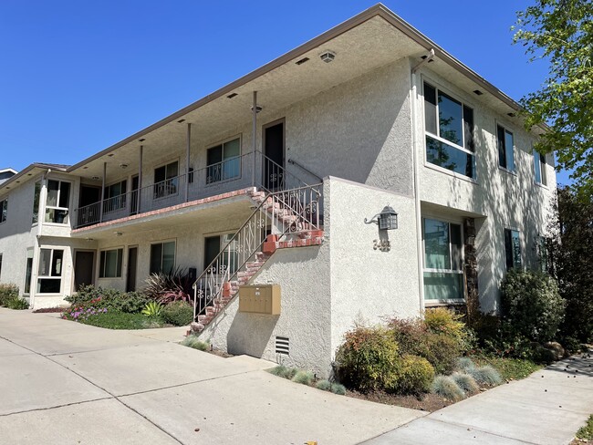 3495 E 15th St, Unit 3