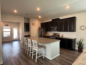 4938 Oxbow Bnd in Saint Hedwig, TX - Building Photo - Building Photo