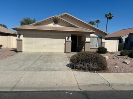 5730 E Holmes Ave in Mesa, AZ - Building Photo