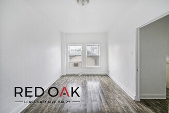 5611 Carlton Way in Los Angeles, CA - Building Photo - Building Photo
