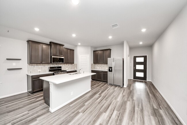 property at 518 Ellwood Terrace Ln